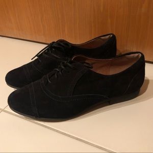 Clark’s Black Suede Flat Shoes